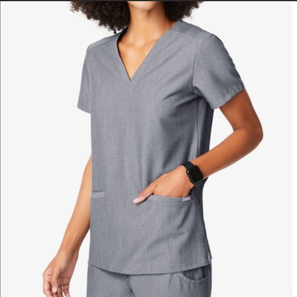 Figs Casma Three-Pocket Scrub Top - Graphite - Small